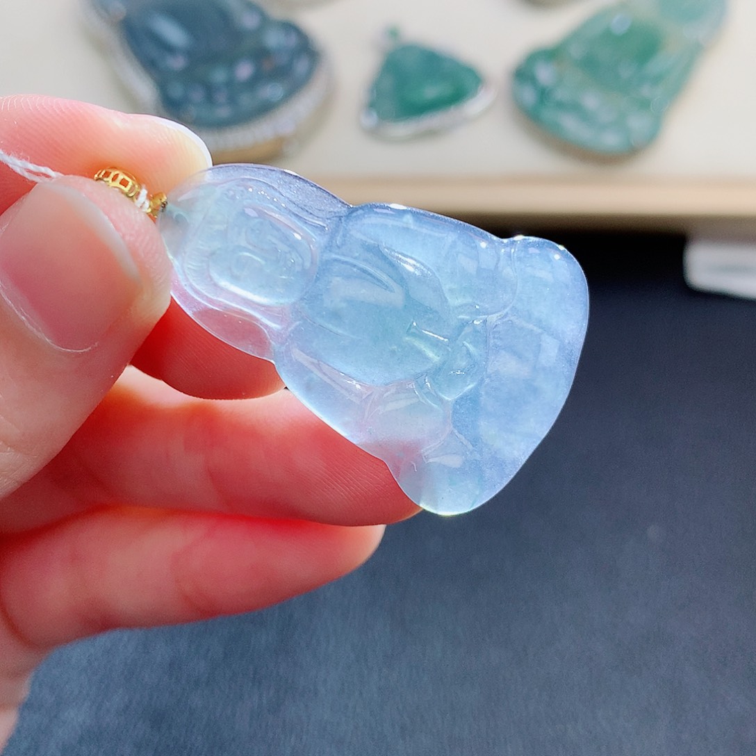 翡翠颈饰18K金镶嵌翡翠