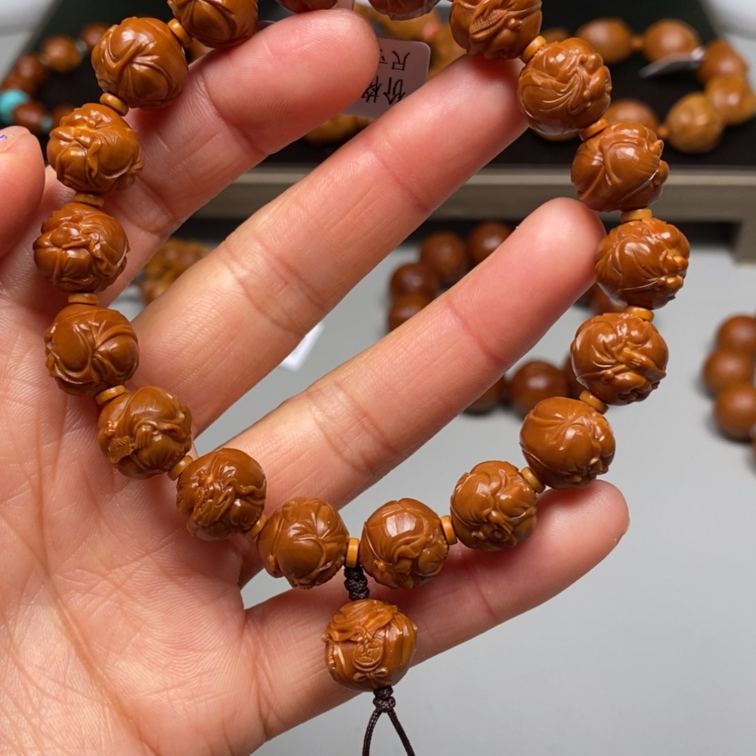 橄榄核吊坠弥勒手串