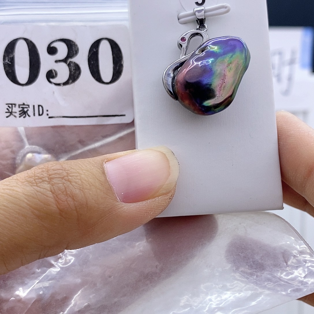 淡水珍珠颈饰钛钢