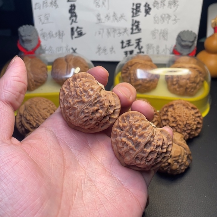 文玩核桃把件43宫灯66