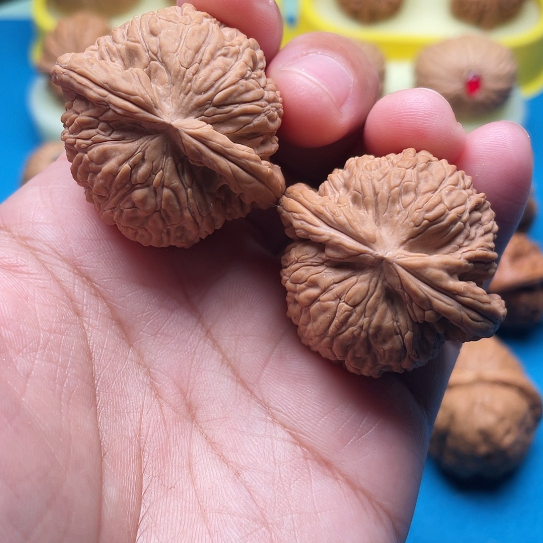 文玩核桃把件夏*海白狮子38全