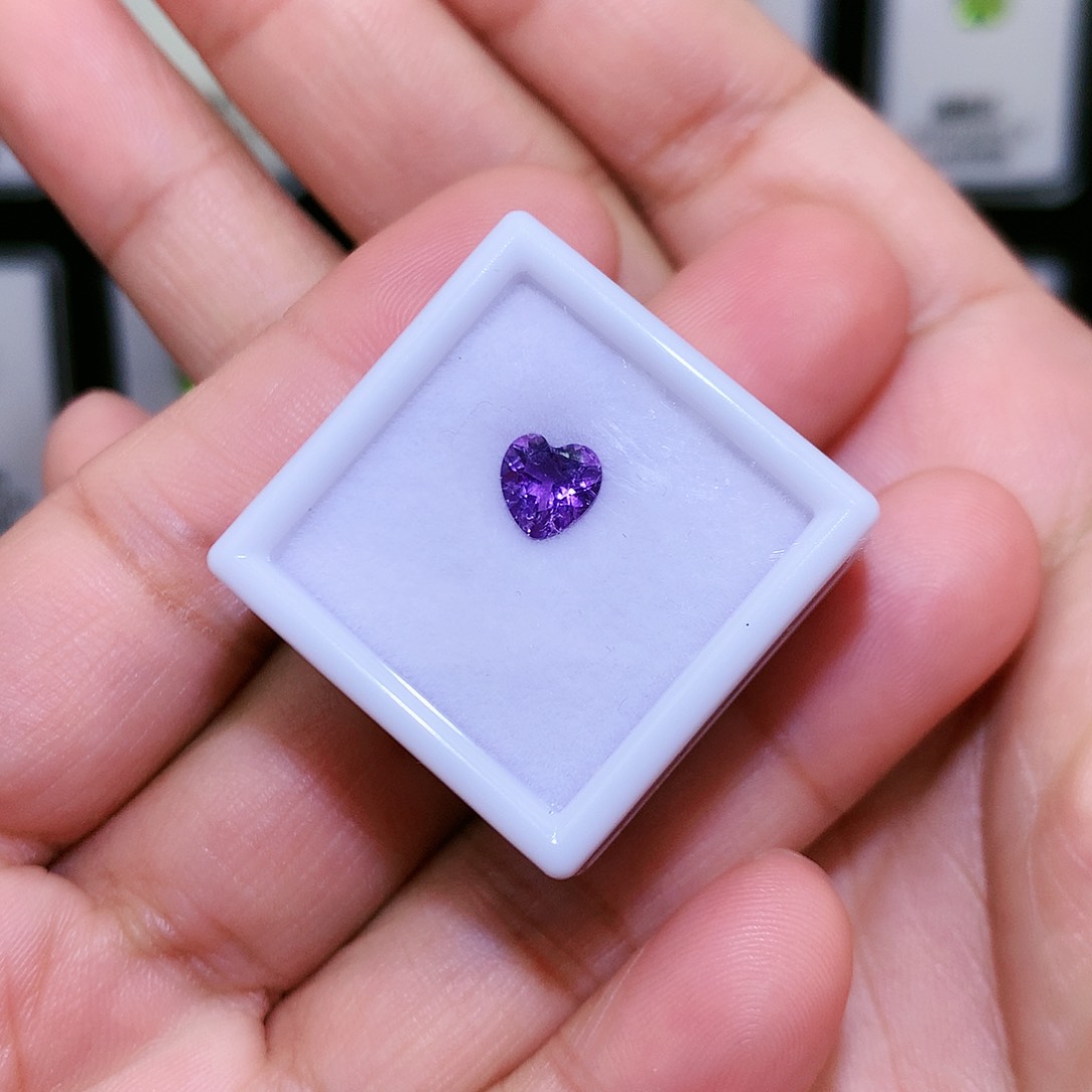 紫晶裸石未镶嵌天然，特价