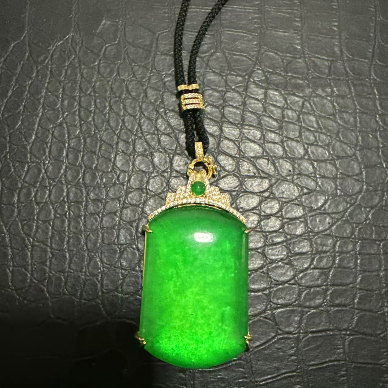 收藏级轻奢时尚气质简约精致吊坠FYL25341