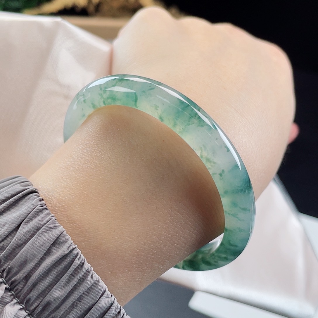 翡翠手镯未镶嵌5397-满圈飘花扶摇直上贵妃