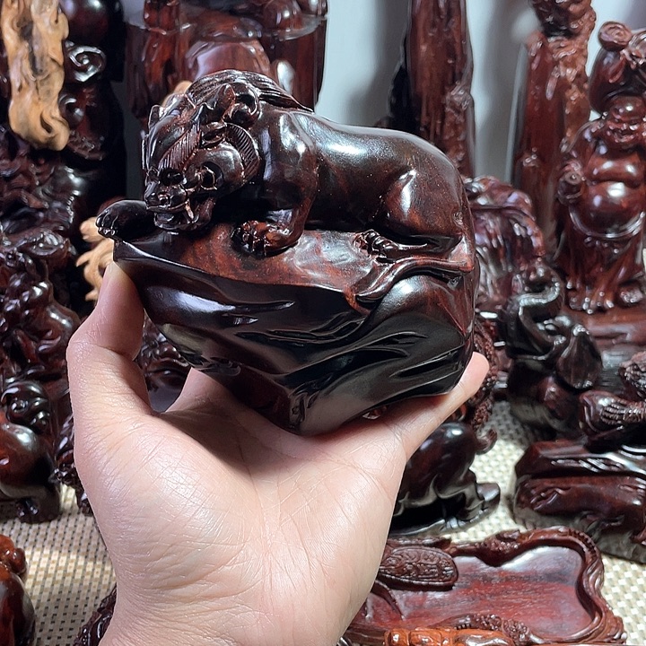 用***3小叶紫檀檀香紫檀避水兽