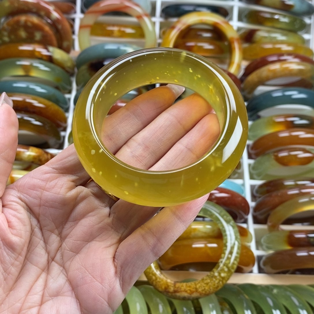 未镶嵌蛇纹石玉54