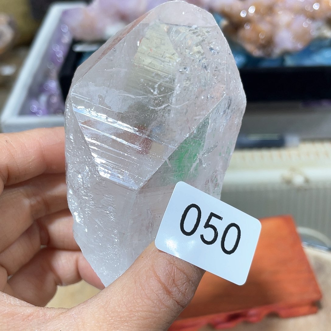 水晶摆件……未镶嵌