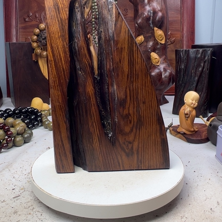 李***爷木非洲檀香底座摆件
