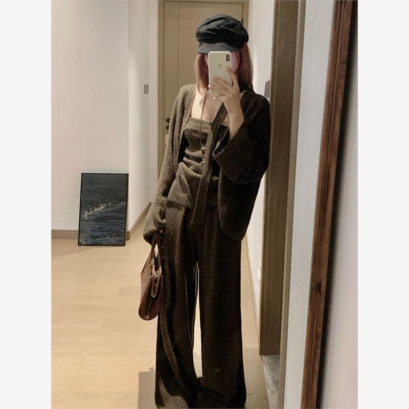 韩系慵懒风毛衣套装女秋冬新款简约抹胸背心针织开衫阔腿裤三件套