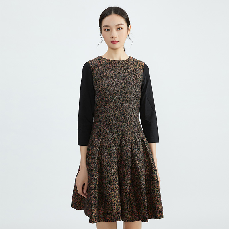 【二折商品，不退不换】阿玛施丽米儿LIMIL 长袖连衣裙9001-500052