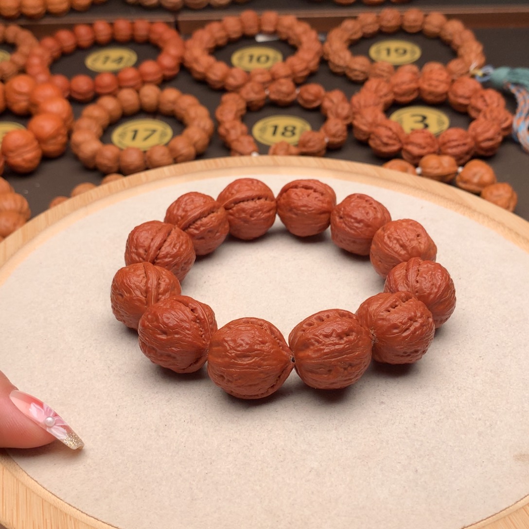 手串文玩核桃红皮爱心