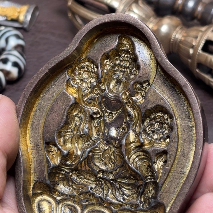 I***o铜星月菩提挂件菩提