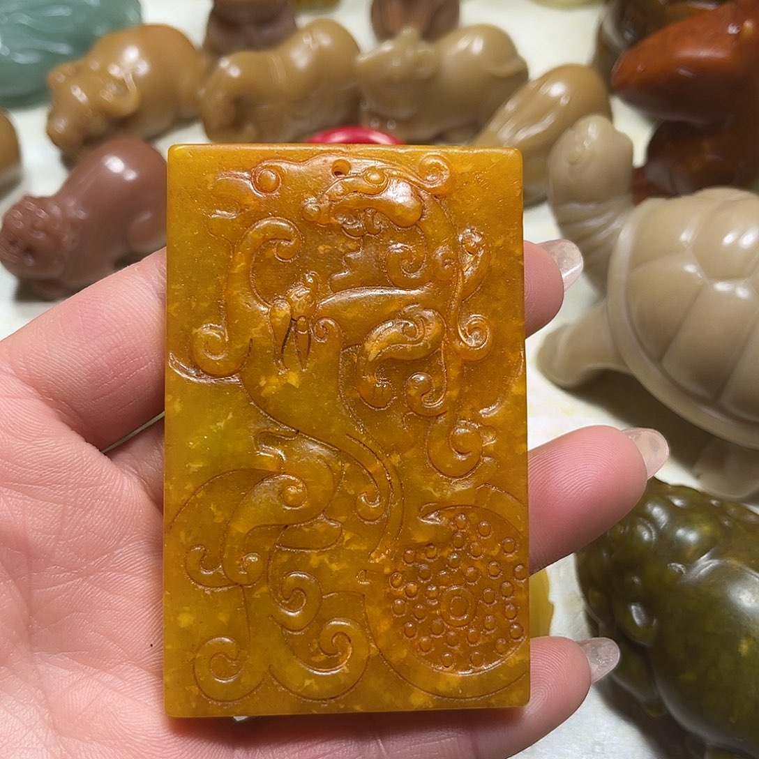 白玉菩提吊坠白玉菩提吊坠