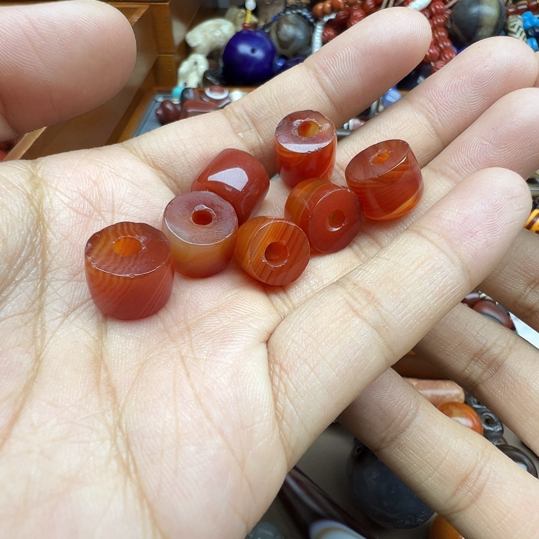 进***强玛瑙/玉髓未镶嵌珠宝半成品