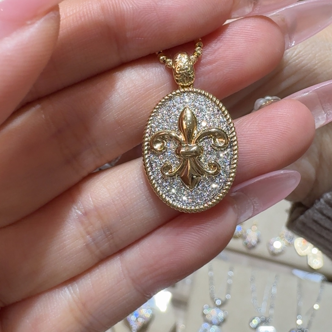 18K金镶嵌吊坠(不含链)钻石