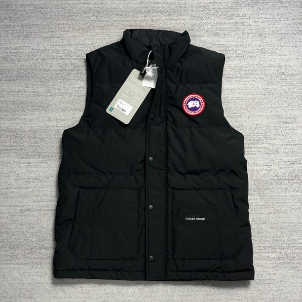 未使用 CANADA GOOSE 加拿大鹅 S/XL 黑色马甲背心羽绒服 2054M
