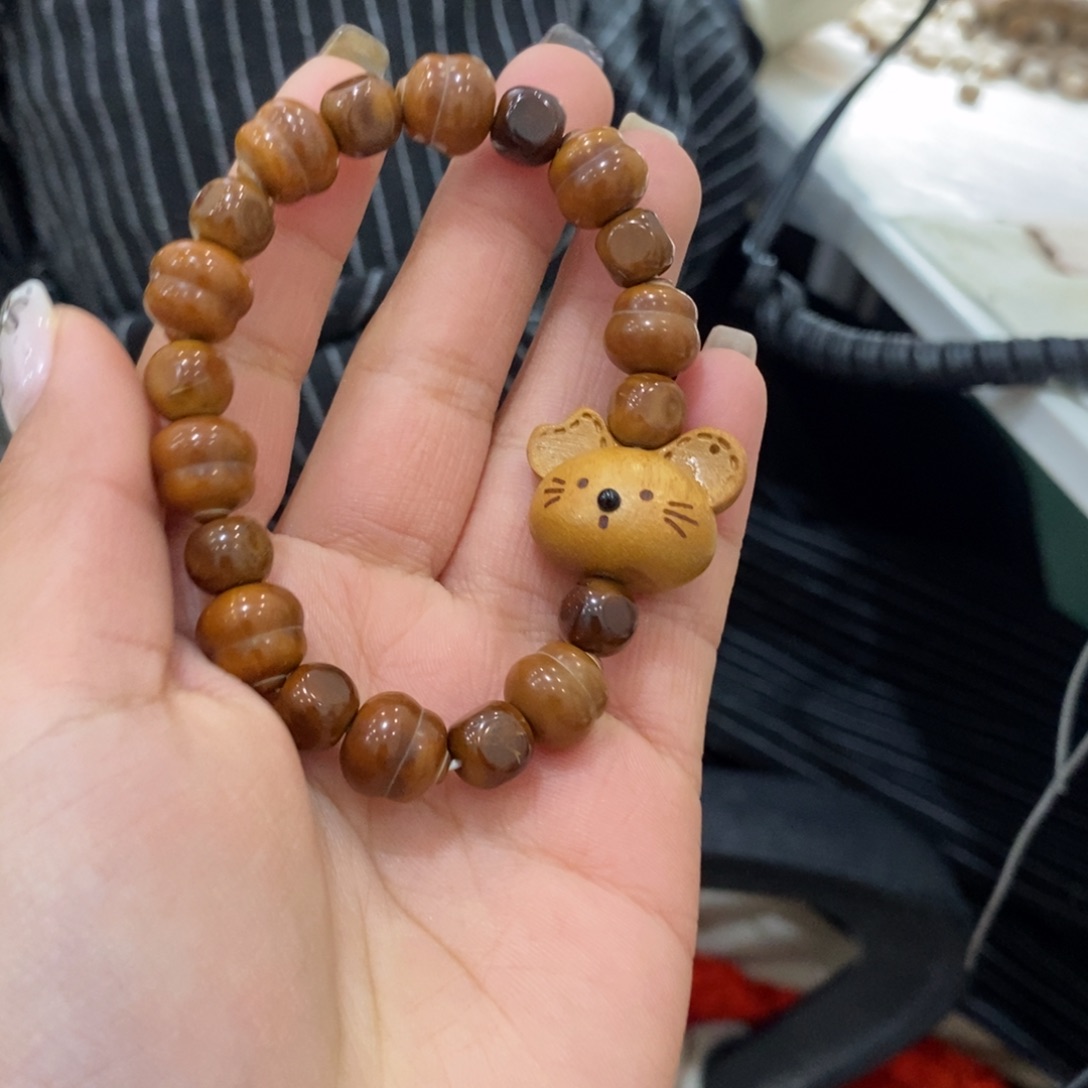 猴头核桃吊坠猴头定制