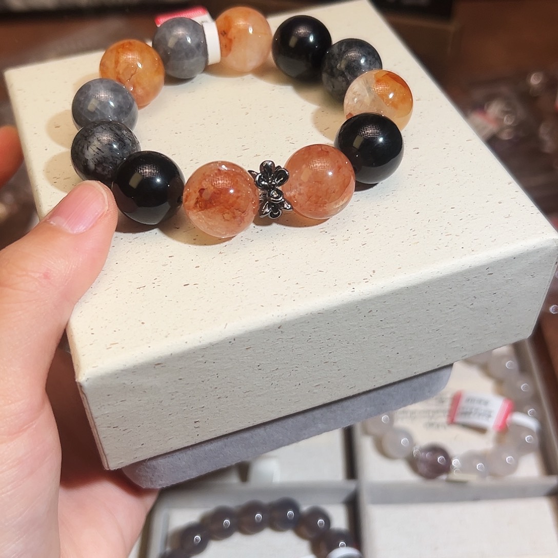 合金手链烟晶拉布布