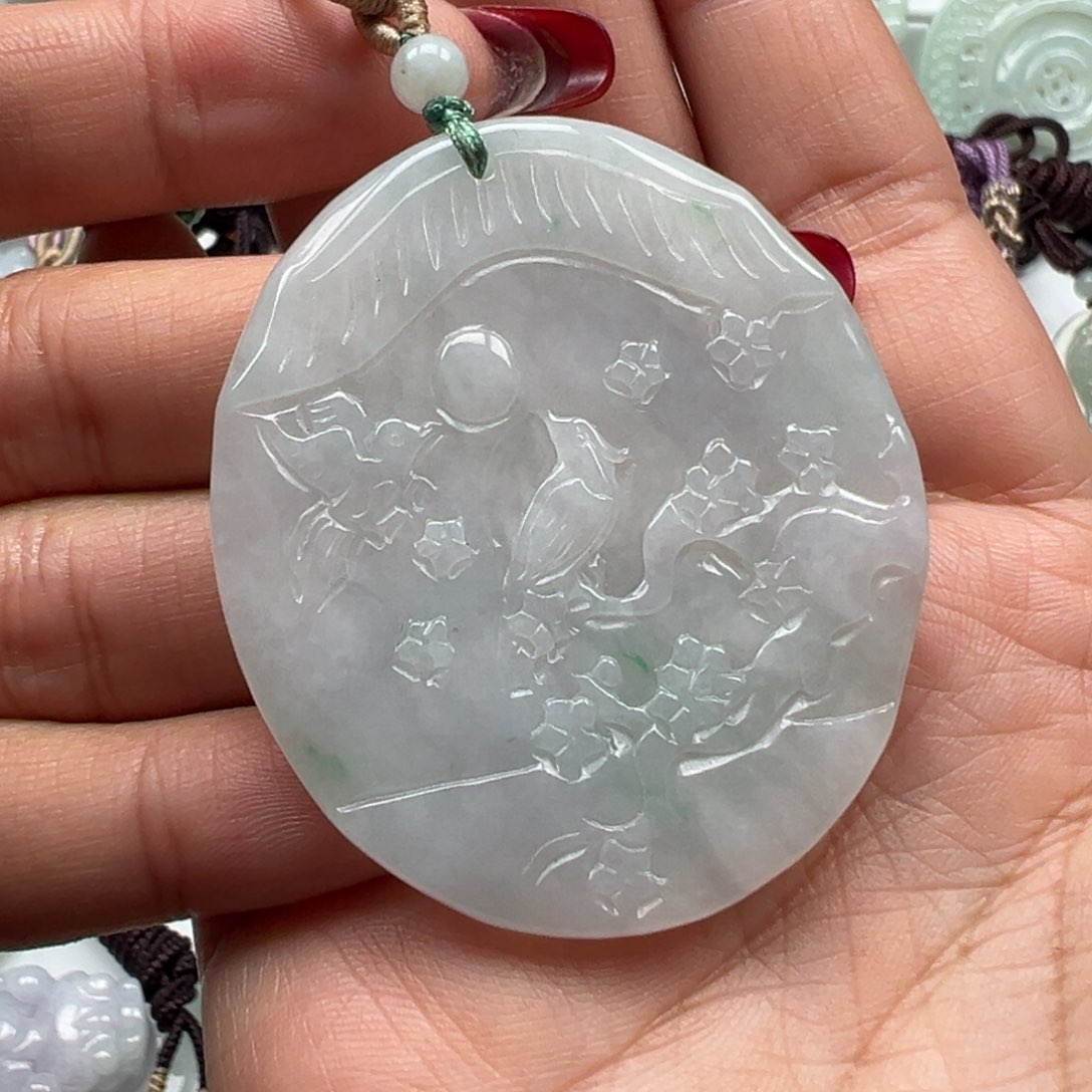 翡翠颈饰未镶嵌喜上眉梢