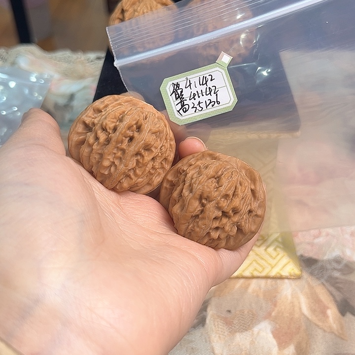 文玩核桃把件一代楼