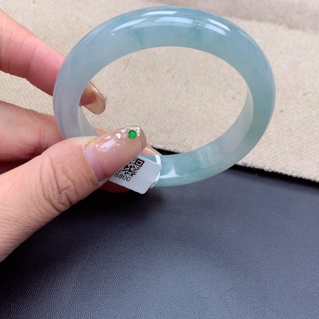 翡翠手镯未镶嵌缅甸翡翠手镯