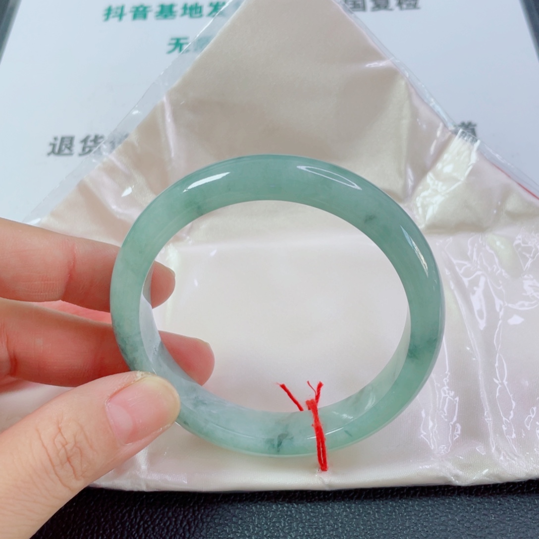 软***帘翡翠手镯未镶嵌天然