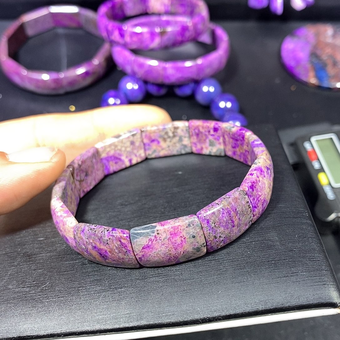 苏纪石（舒俱来）未镶嵌南非舒俱来樱花紫镯排