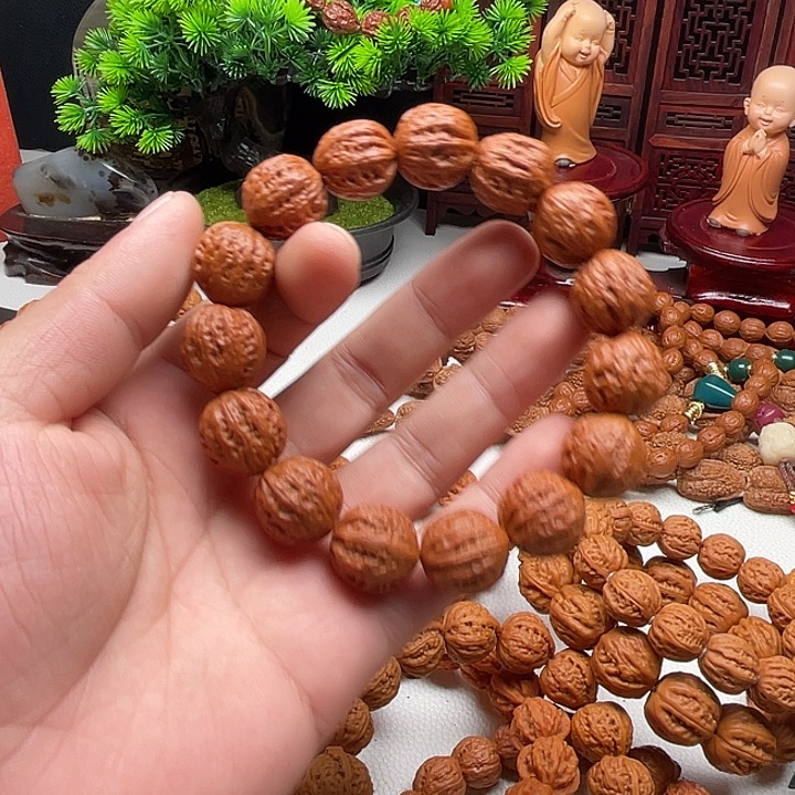 桃核手串富甲天下小核桃