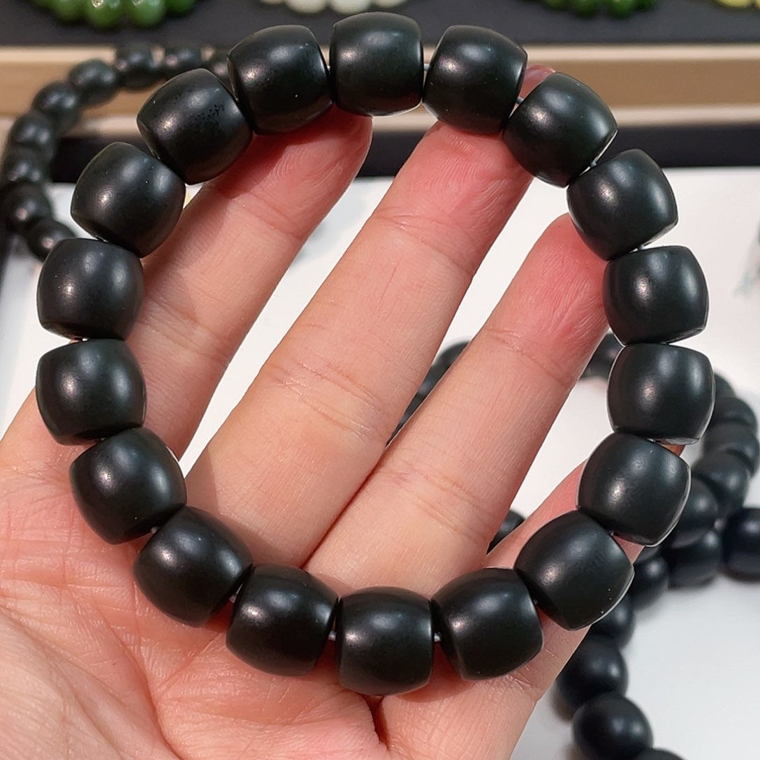 和田玉手链未镶嵌黑青13