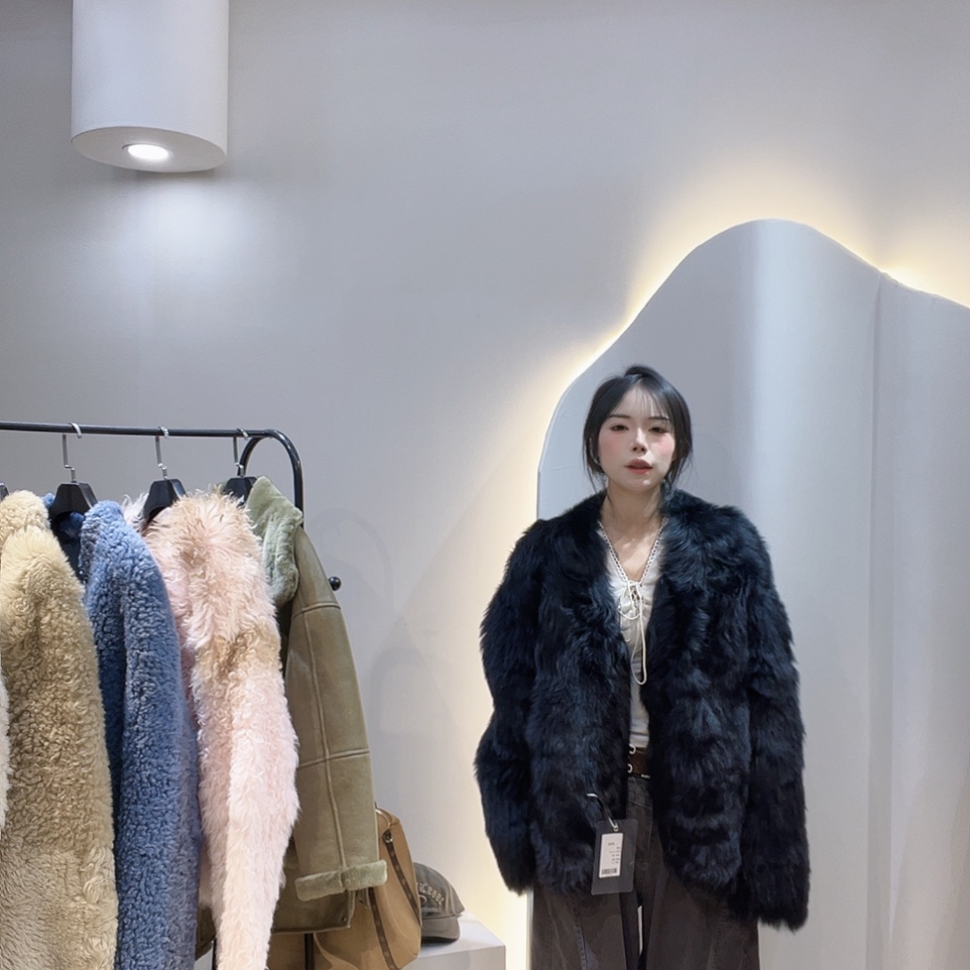 真皮皮毛一体外套223-3377/130斤内