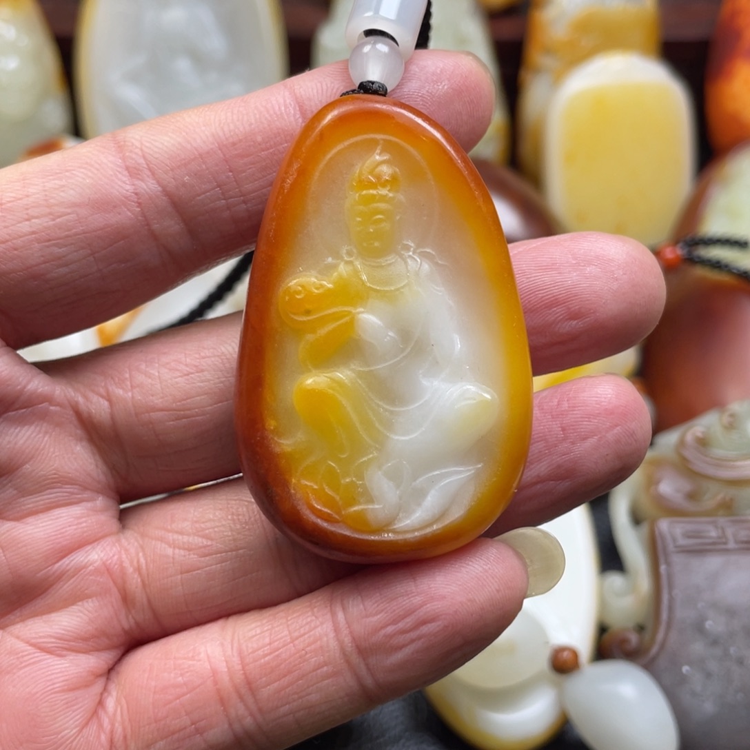 和田玉未镶嵌挂件