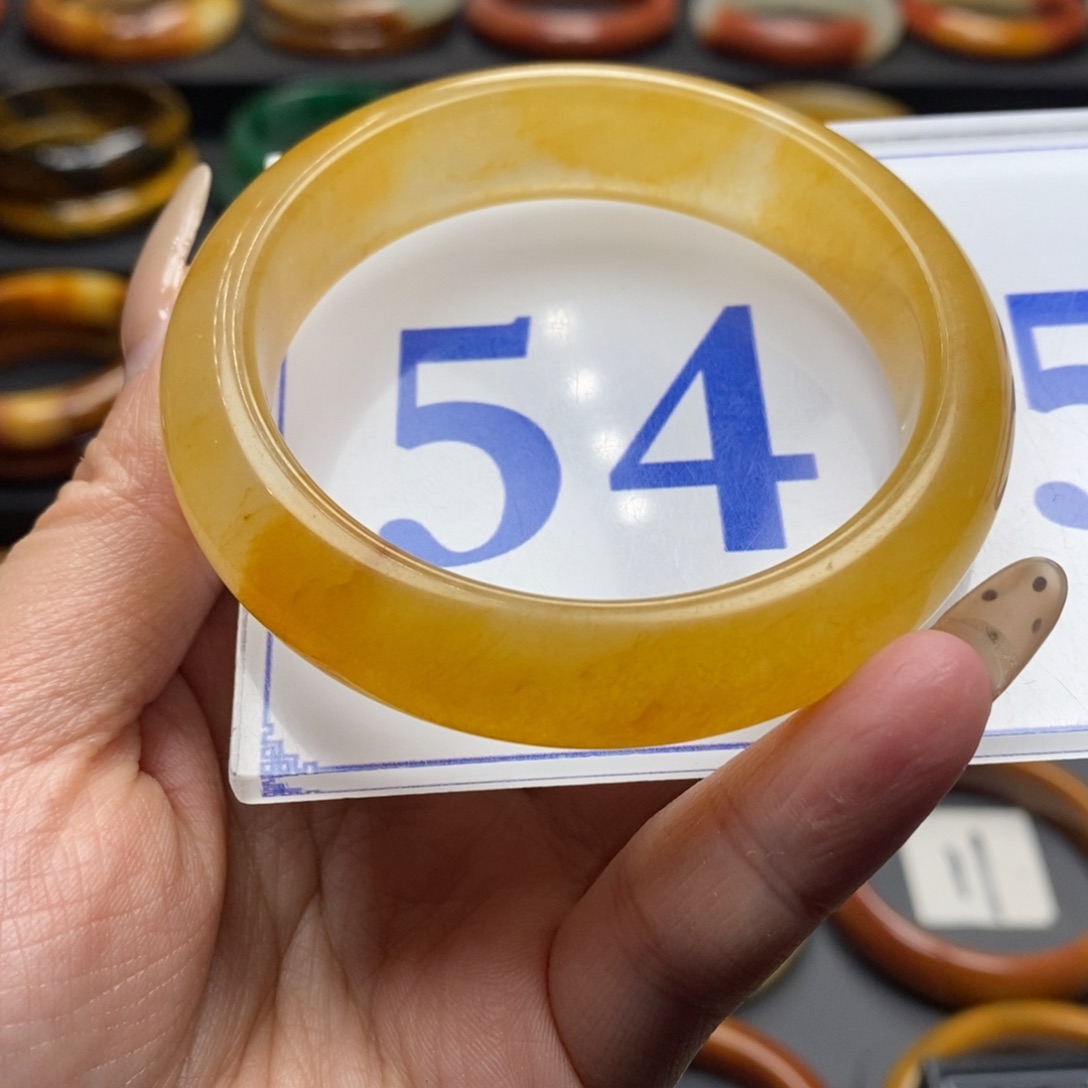 石英质玉（黄龙玉）手镯微瑕未镶嵌