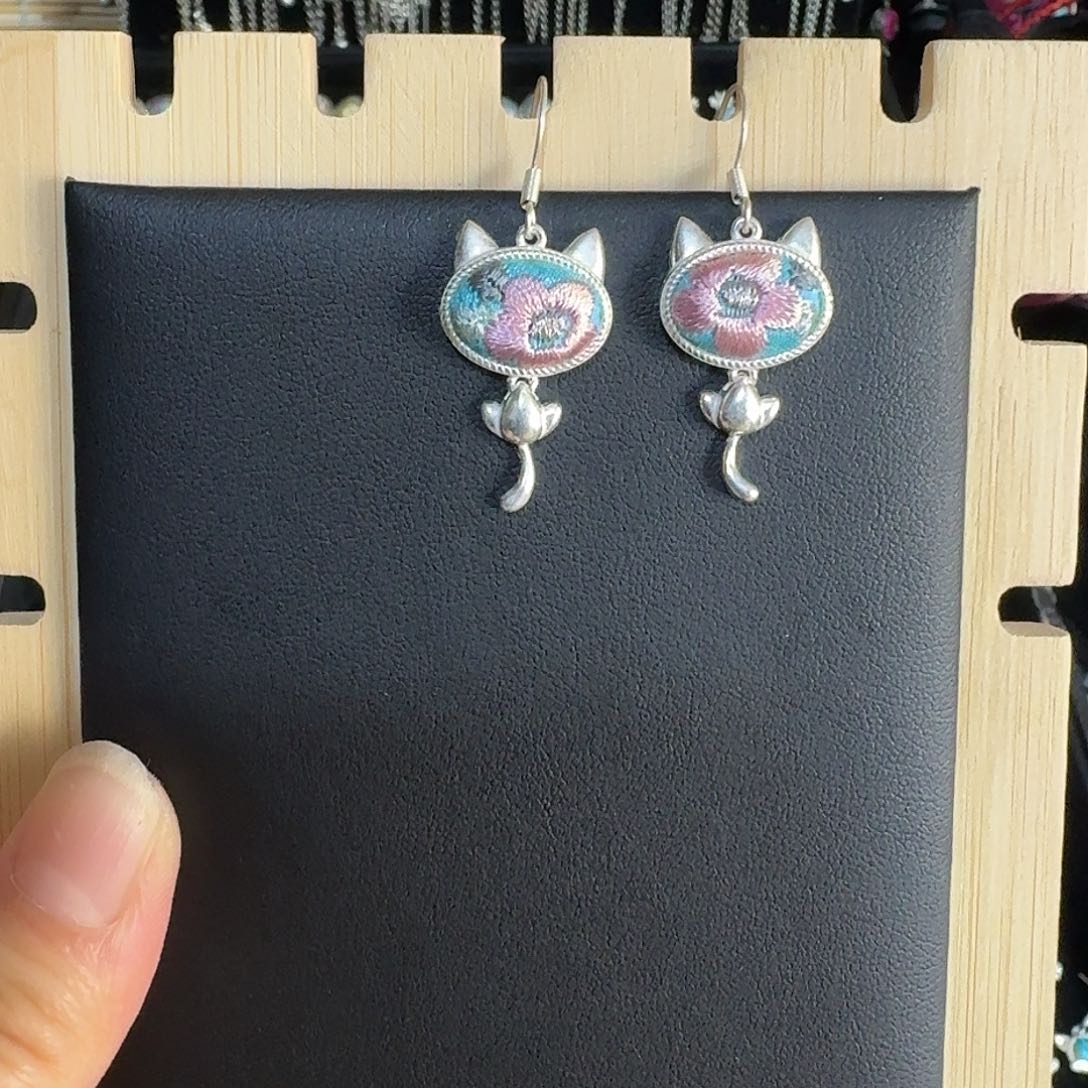 织绣民族风刺绣耳环