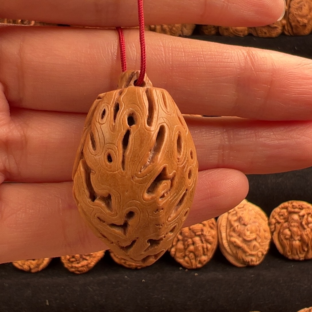 吊坠桃核默*桃核雕刻护佑盾