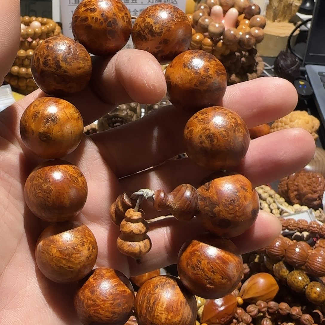 柏木留疤2.2手串琥珀木