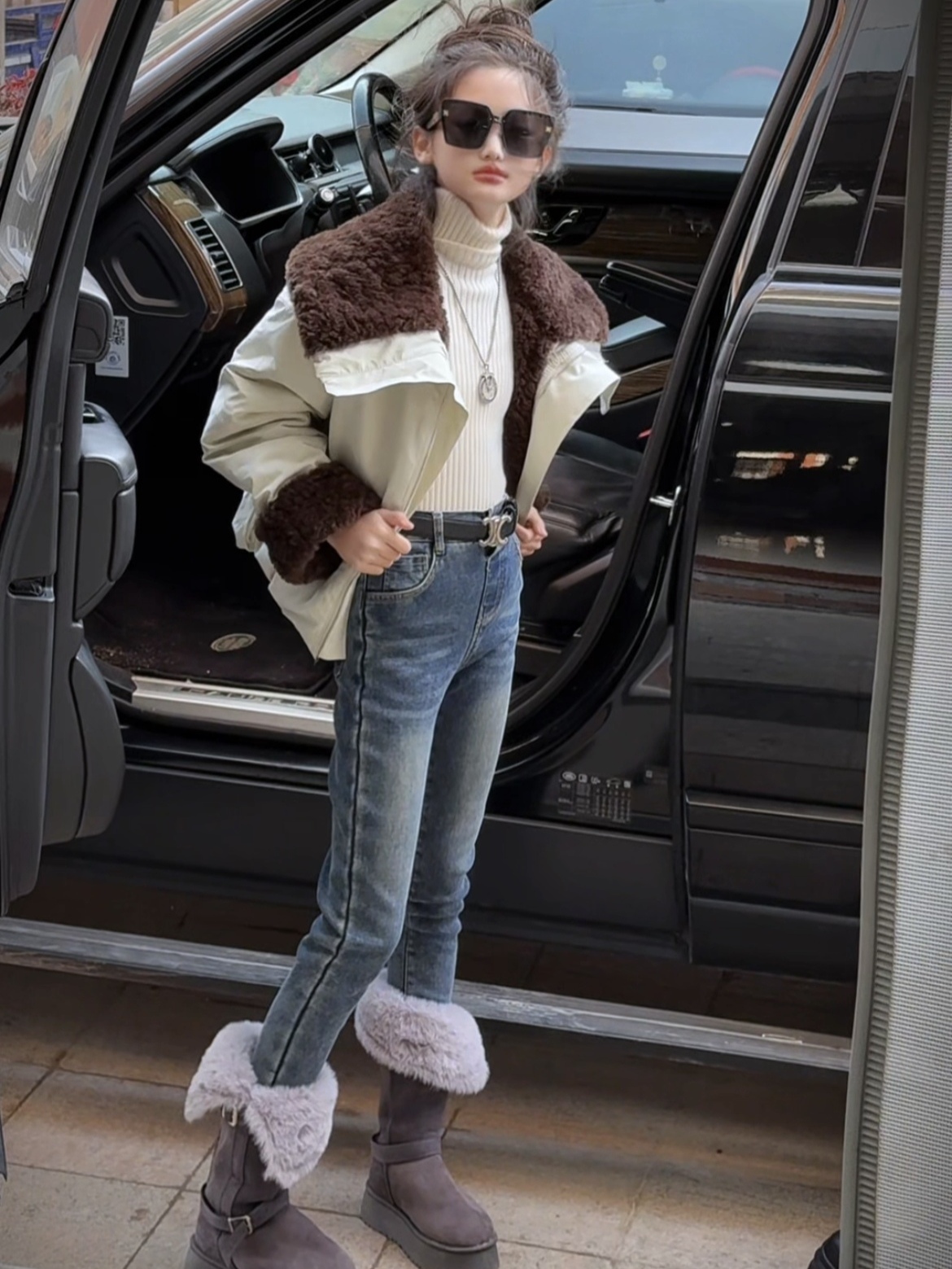 女童大翻领加厚保暖外套加绒加厚2025冬季新品洋气上衣派克服短款