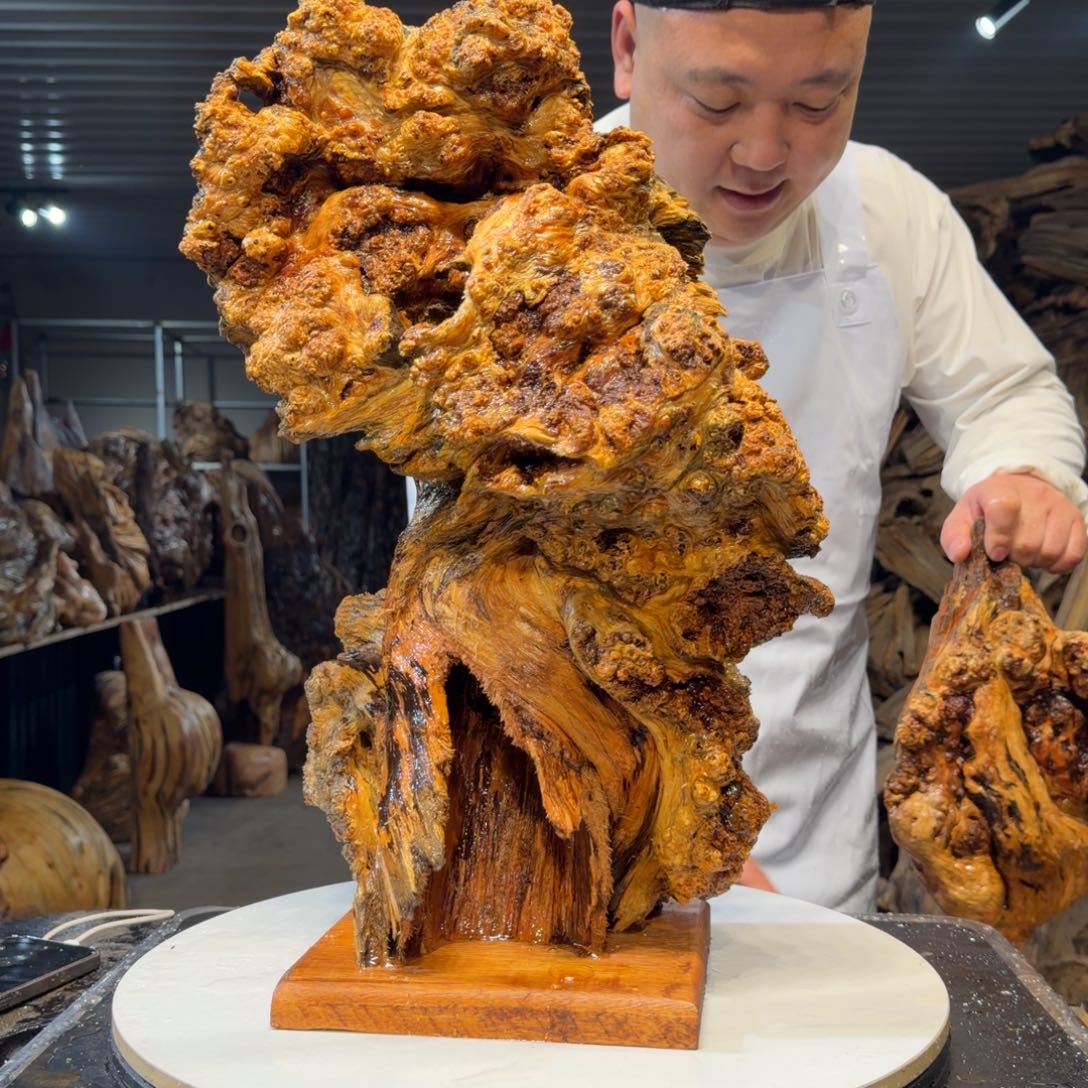 永***天木王一刀琥珀木摆件59