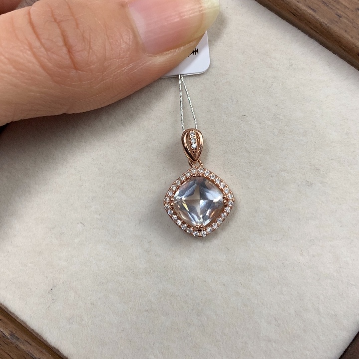 未镶嵌水晶颈饰吊坠