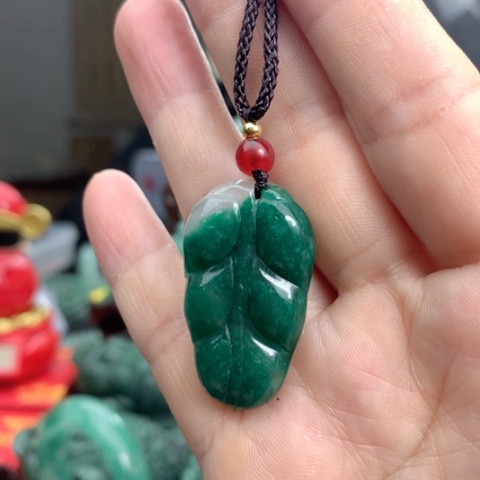 石英质玉颈饰未镶嵌