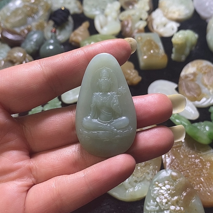定制和田玉观音牌子