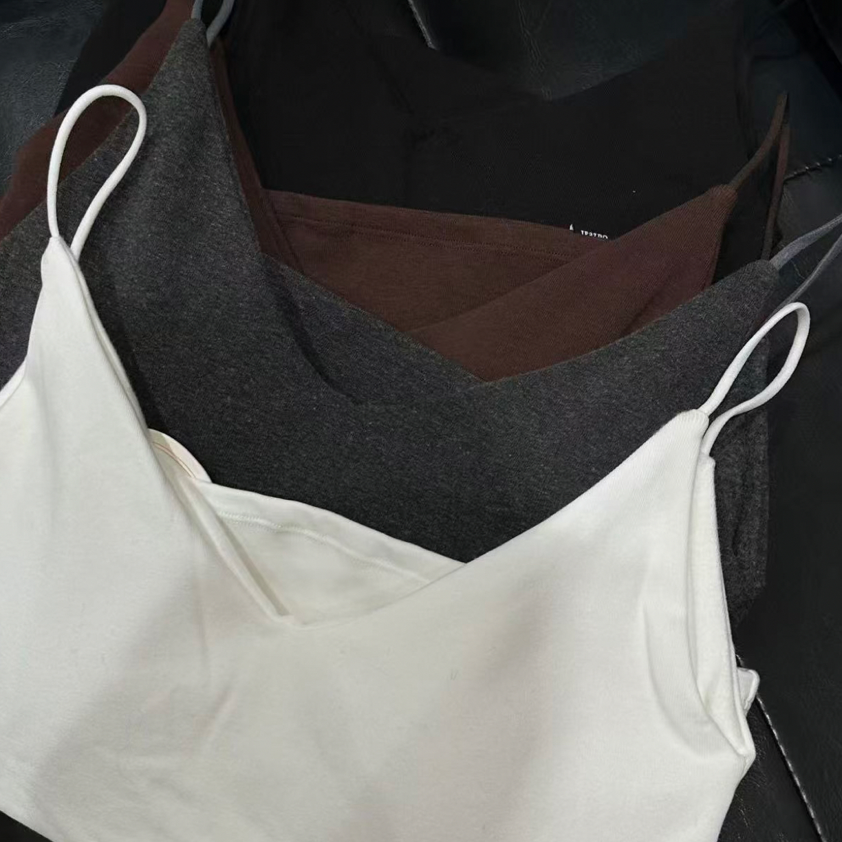 Misschen 秋冬百搭搭配神器美背