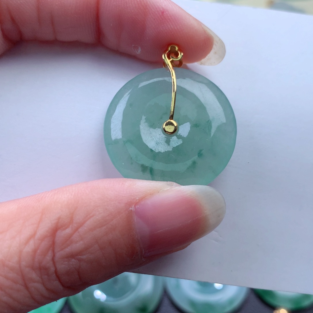 翡翠吊坠(不含链)18K金镶嵌