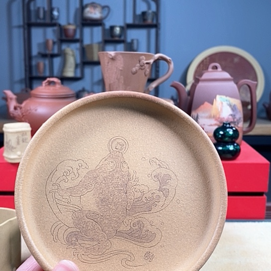 紫砂茶杯金蟾杯垫花泥