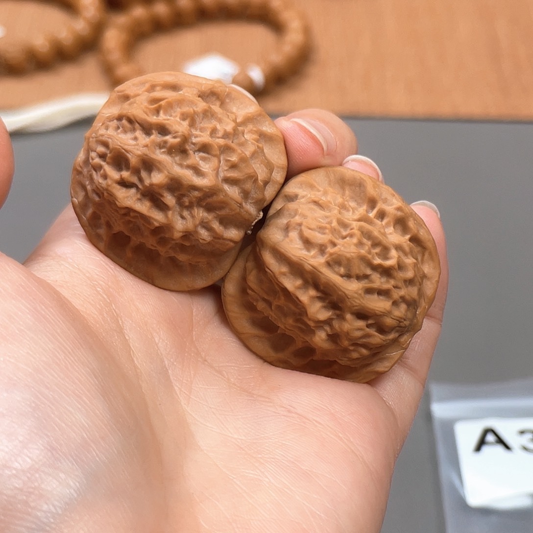 桃核把件瓷娃娃39.5×37尺精修白茬397