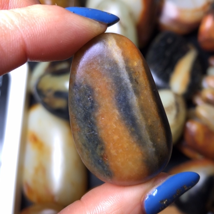 和田玉未镶嵌珠宝奇石