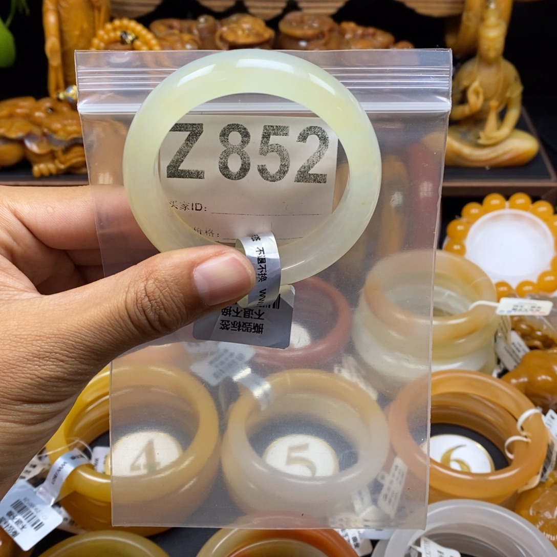 石英质玉（黄龙玉）未镶嵌手镯53+圈口Z852