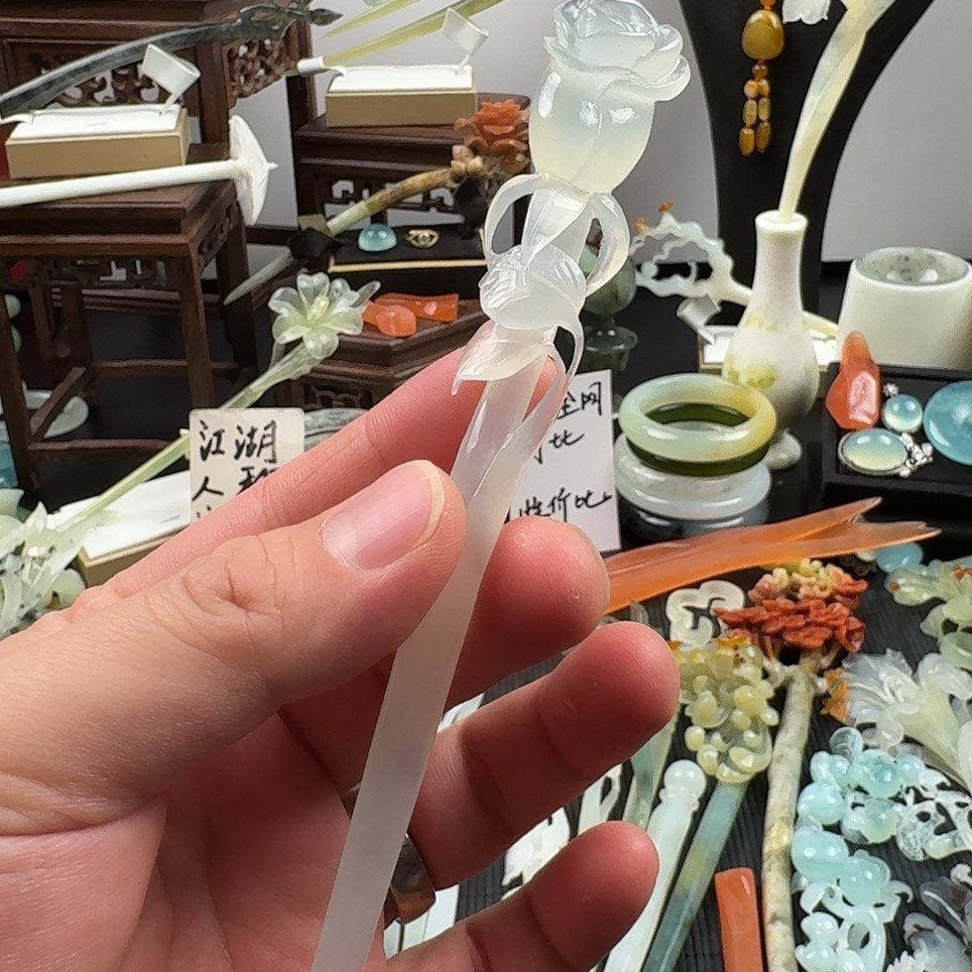 蛇纹石玉未镶嵌发饰