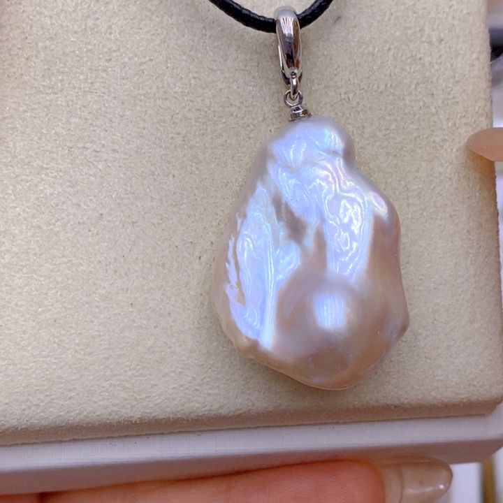 淡水珍珠吊坠(赠链)未镶嵌