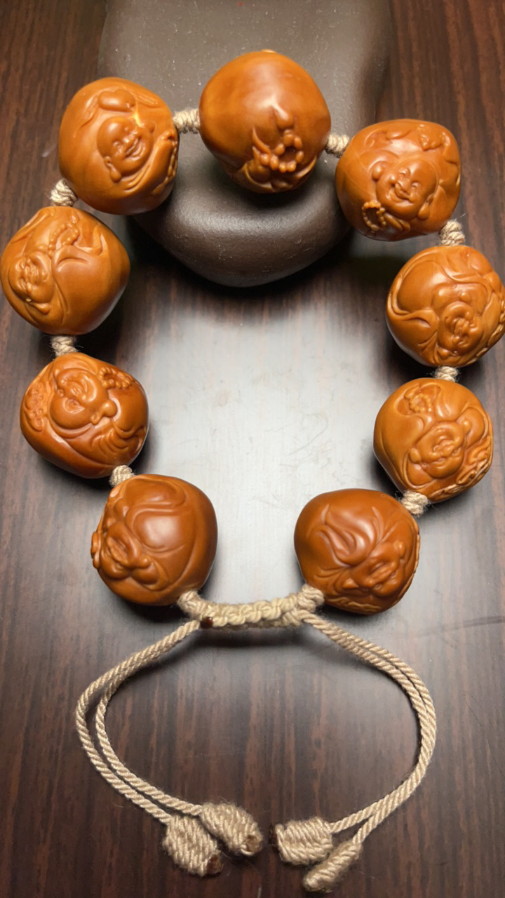 随型浮雕八大弥勒橄榄核手串