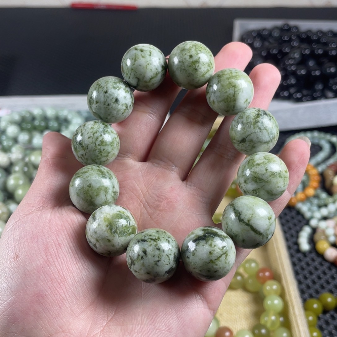 蛇纹石玉未镶嵌手链